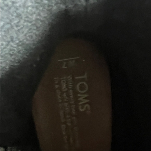 Like🎉TOMS Desert Wedge Dark Gray Suede Wedge Boots Size W7 - Picture 11 of 13